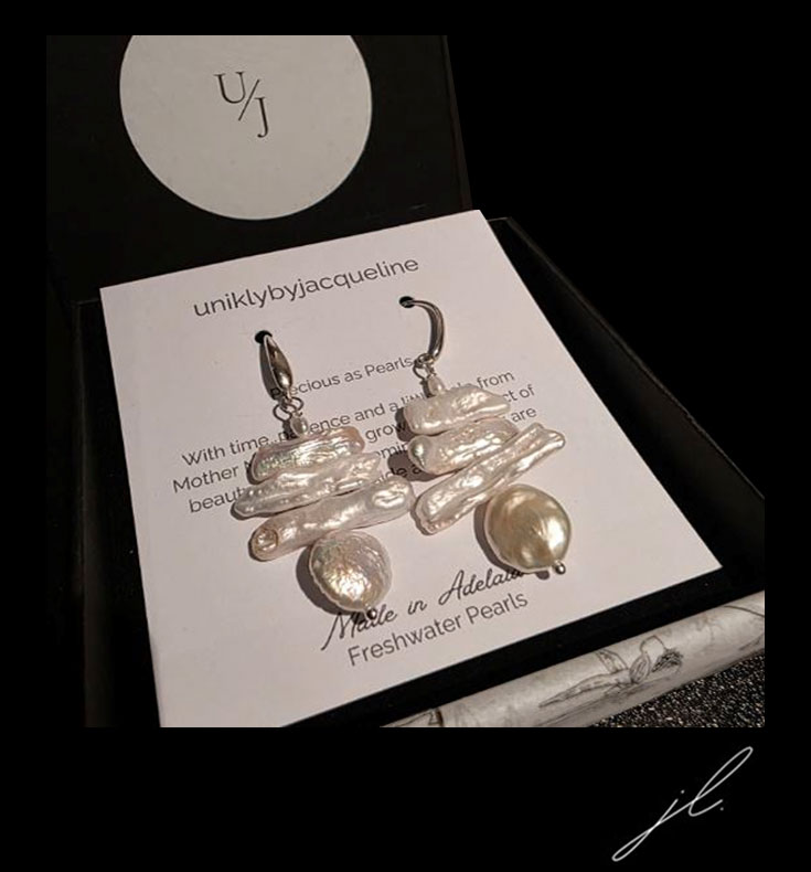 LUCY PEARLS EARRINGS