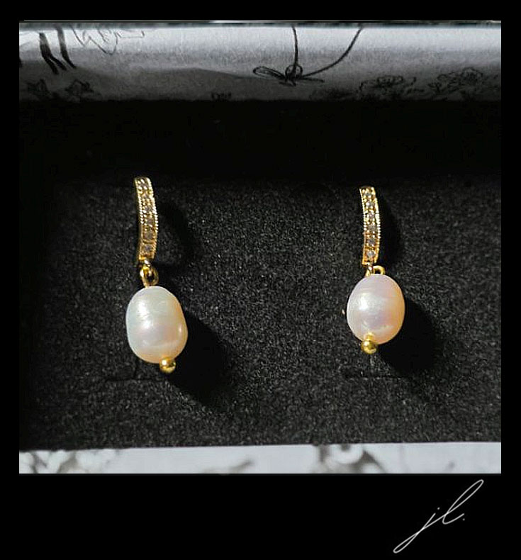 CELESTE PEARLS EARRINGS