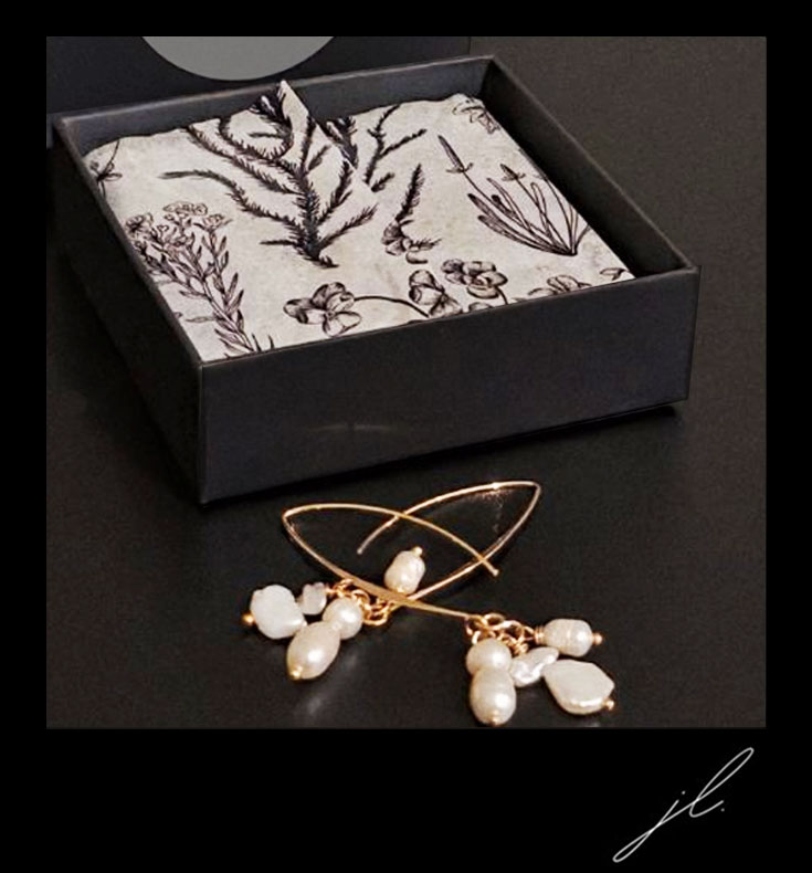 ASSANA PEARLS EARRINGS