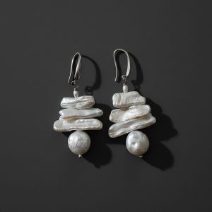 Adèlle Pearl Earrings